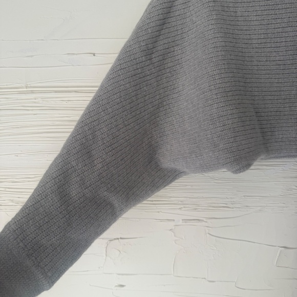 Aritzia | Wilfred Lolan Sweater | Size Xs - Picture 7 of 7